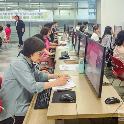 디지털 기기 조작 어려움 겪는 성인 350만 명…          AI·디지털 교육 강화 필요
